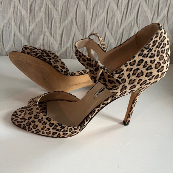 MANOLO BLAHNIK d'Ordsay Leopard Print Peep Toe Ankle Strap Heels - Picture 3 of 5